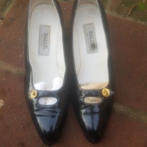 Ladies dress shoes